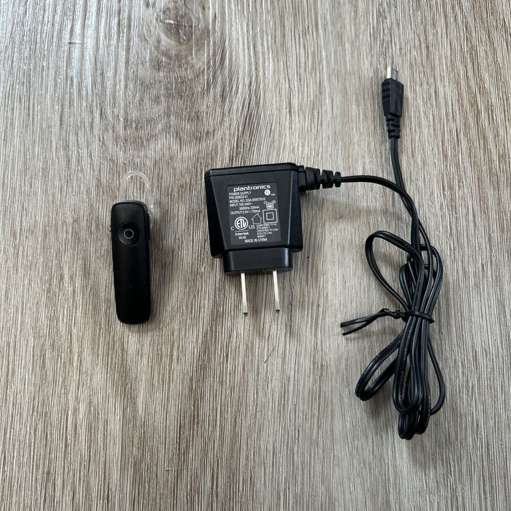 Plantronics Marque 2 M165 Bluetooth Headset Black Bad Battery For Parts READ